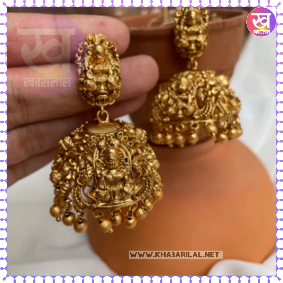 Temple Earrings Design : टेंपल्स इयररिंग्स जो आपको देंगे पारंपरिक और ट्रेंडी लुक एक साथ