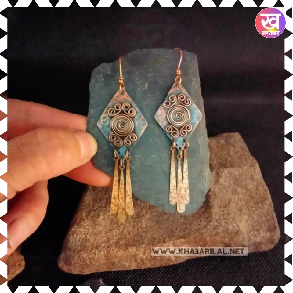 Copper Earrings Design : बोल्ड और रॉयल लुक पाने स्टाइल करें कॉपर ईयररिंग्स