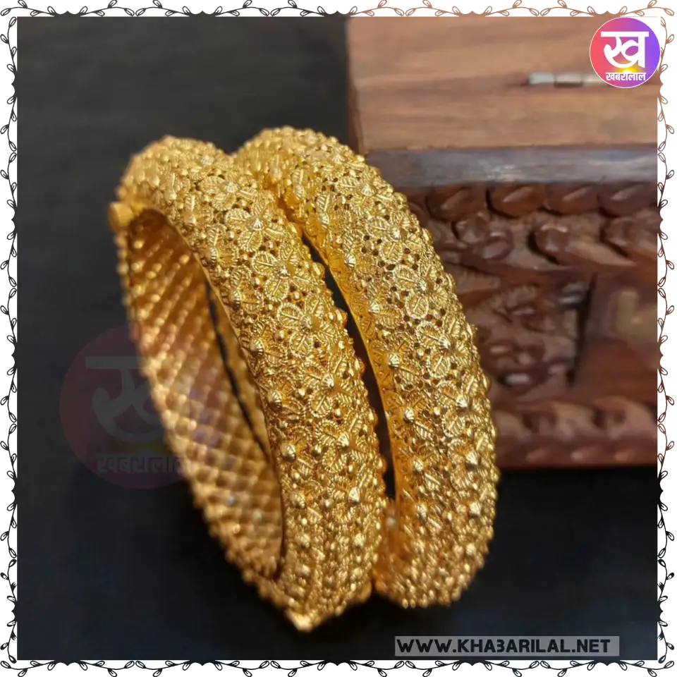 Navratri Bangles Design : चैत्र नवरात्रि में गरबा के दौरान मच जाएगी धूम जब आपकी कलाइयों में सजेंगी ये चूड़ियां