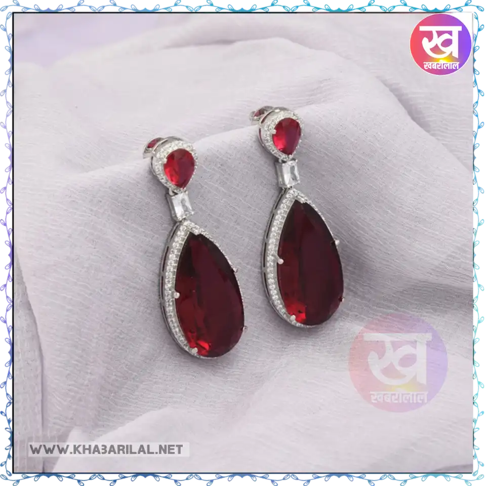 New Arrivals Earrings : फेस्टिव सीजन में यह न्यू अराइवल इयररिंग्स देंगे टॉप लुक की गारंटी