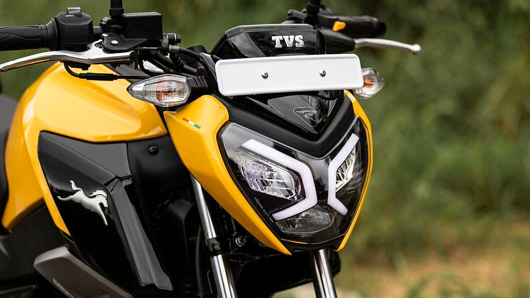 अपने नए अंदाज से सभी को अपना दीवाना बनाने लॉन्च हो रही है TVS Raider 125 जाने कीमत और ब्रांडेड फीचर्स