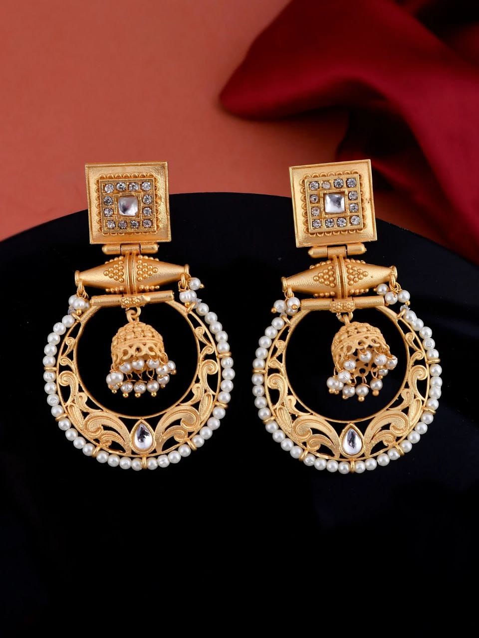 Gold Plated Earrings सूट और साड़ी के साथ देंगे Wow Look !