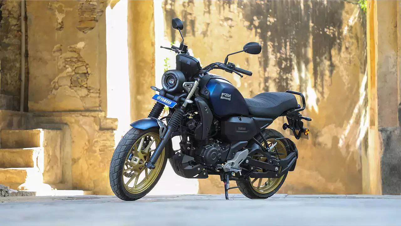 52 किलोमीटर के माइलेज और आकर्षक लुक से KTM को धूल चटाने लॉन्च हो रही है Yamaha FZ X bike जाने ब्रांडेड फीचर्स और माइलेज