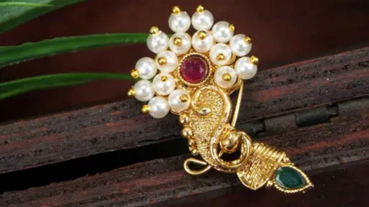 Sawan Special Gold Nath : सावन 2025 स्पेशल गोल्ड नथ आपको बना देगी ब्यूटी क्वीन