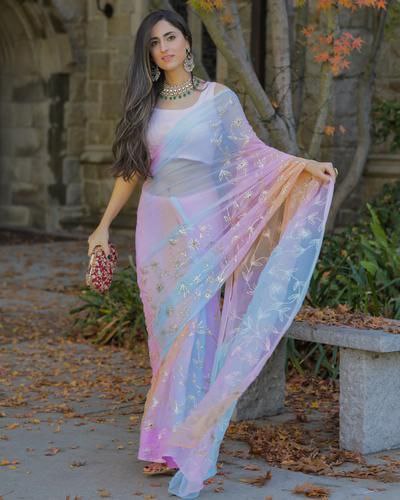 Latest party wear sarees : अब सावन के महीने में मिलेगा स्पेशल पार्टी वेयर लुक