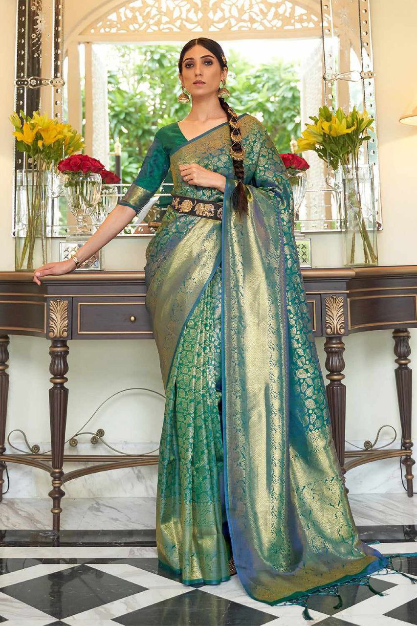 Latest party wear sarees : अब सावन के महीने में मिलेगा स्पेशल पार्टी वेयर लुक