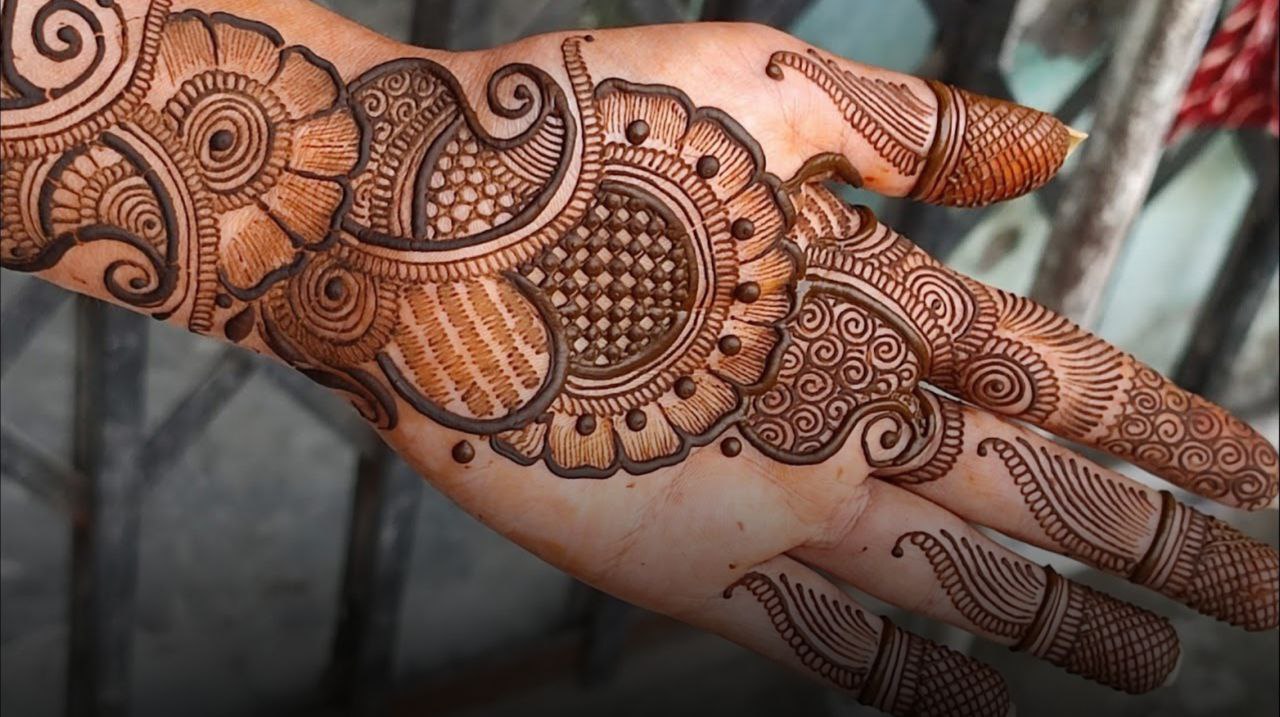 Moharram 2025 की Latest Mehndi Design करें ट्राय खिल उठेगी आपकी खूबसूरती