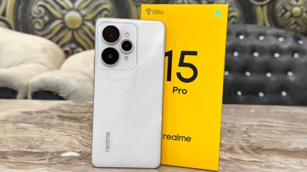 7000mah की पावरफुल बैटरी के साथ लांच हुआ Realme 15 Pro 5G Smartphone जाने कीमत